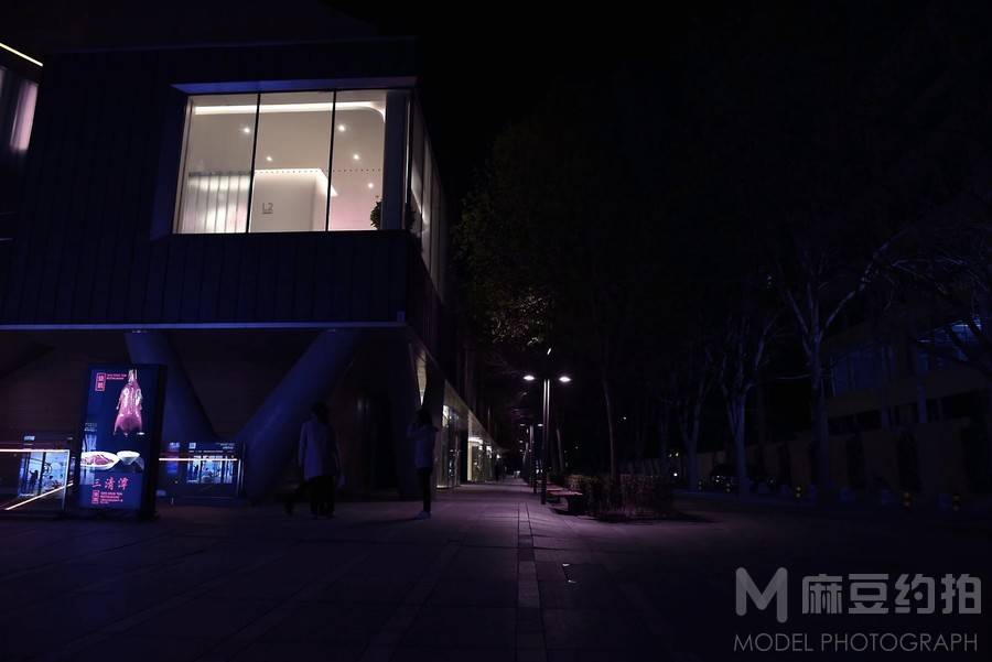 夜景模特
