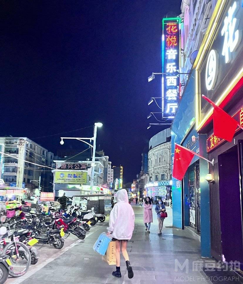情侣模特