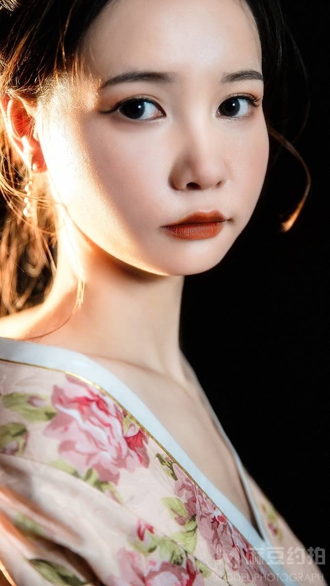 胶片模特