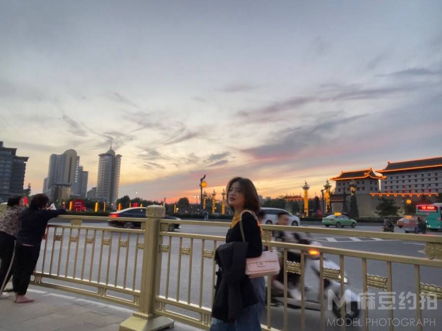 夜景模特
