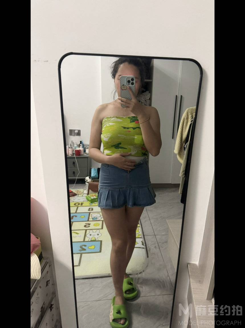 黑白模特