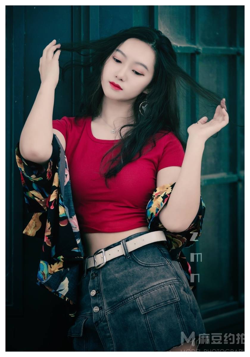 情绪模特