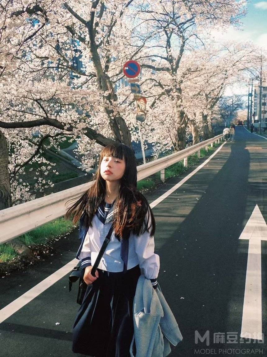 校园模特