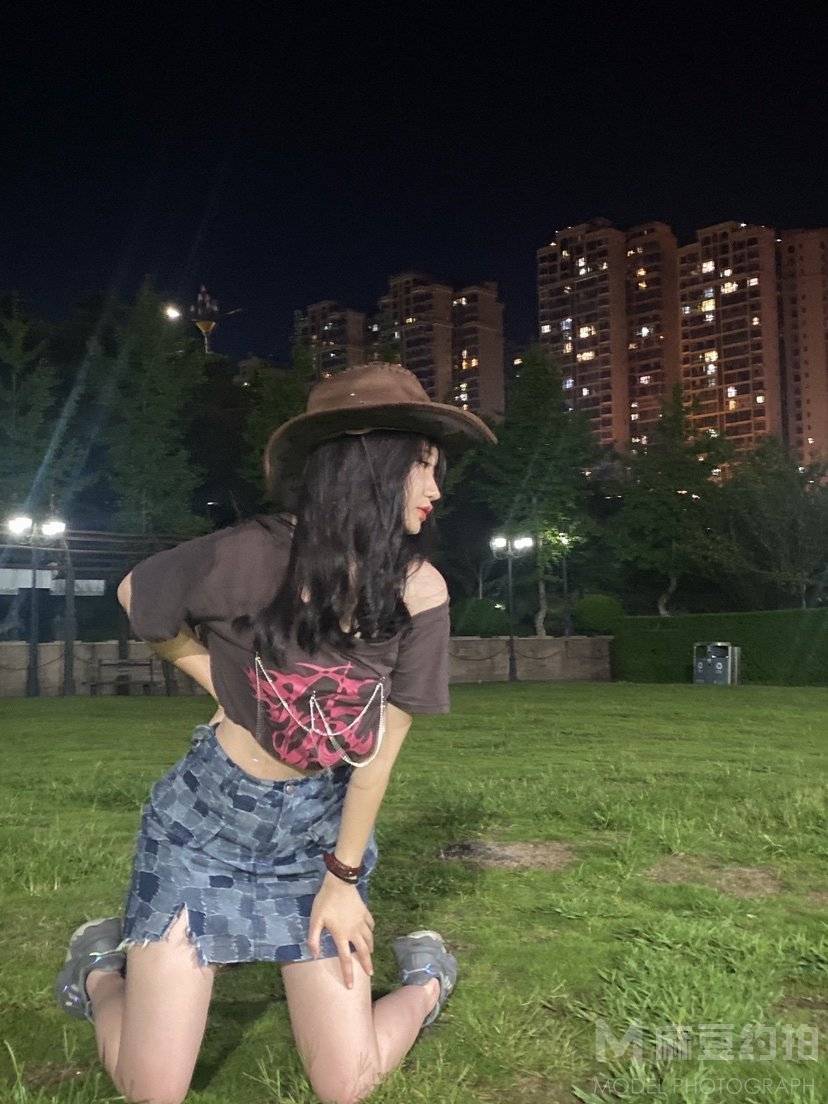 夜景模特
