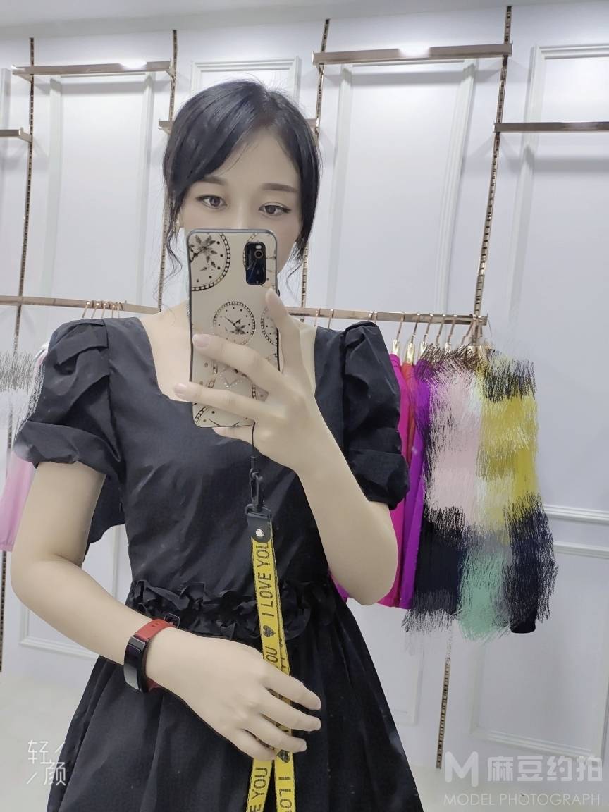 清新模特