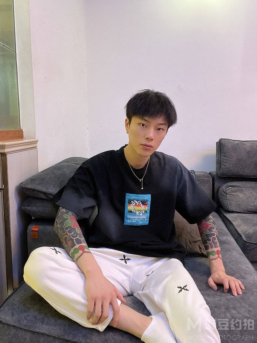 情侣模特