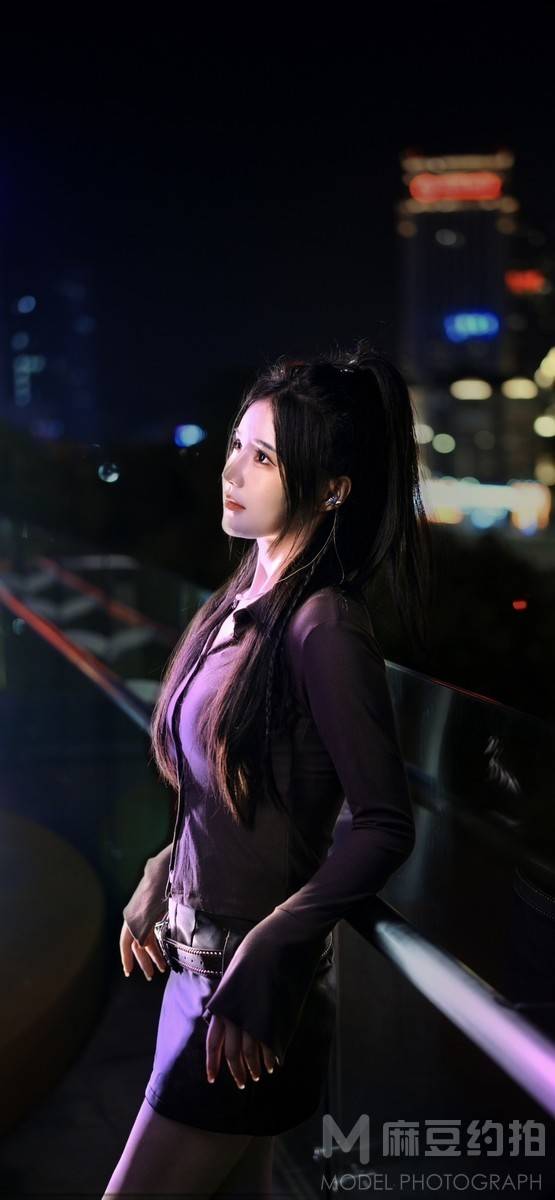夜景模特