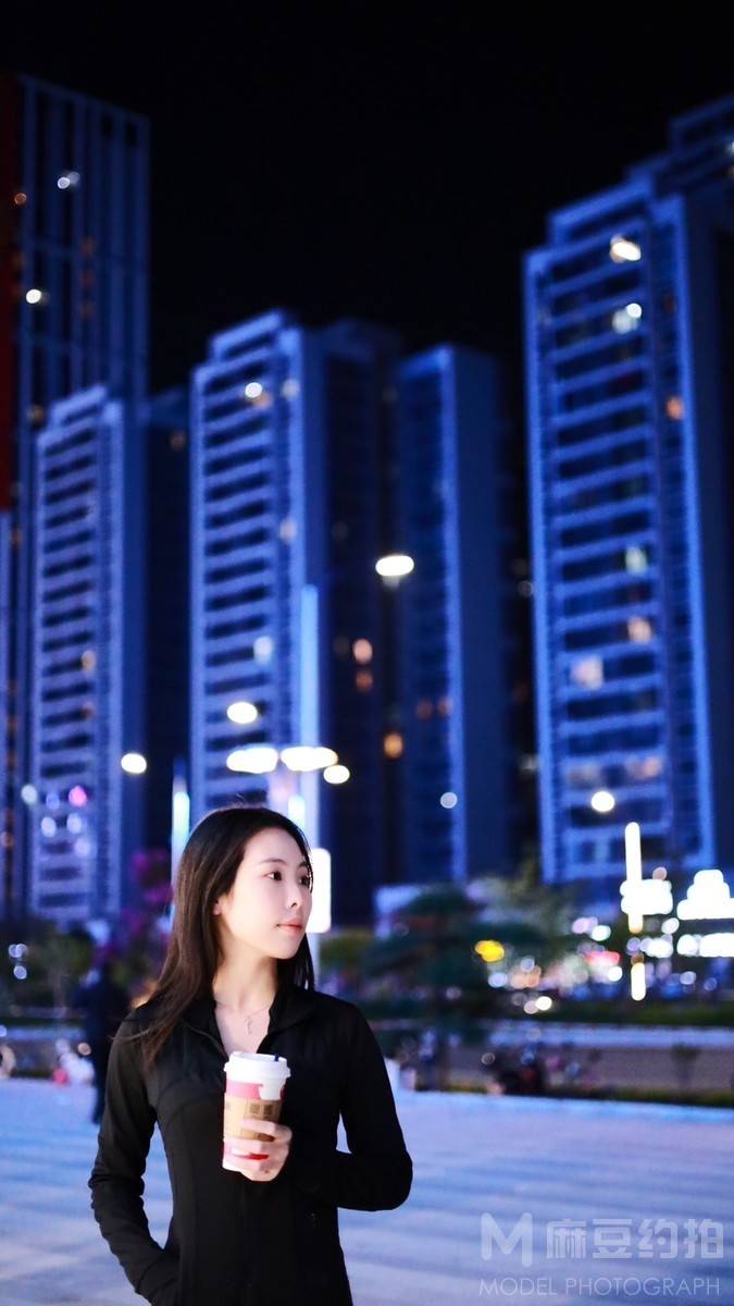 夜景模特