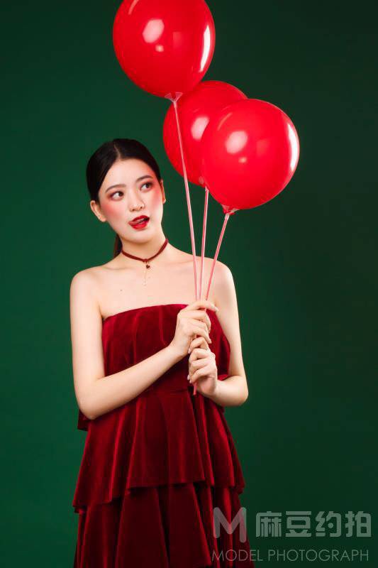 黑白模特