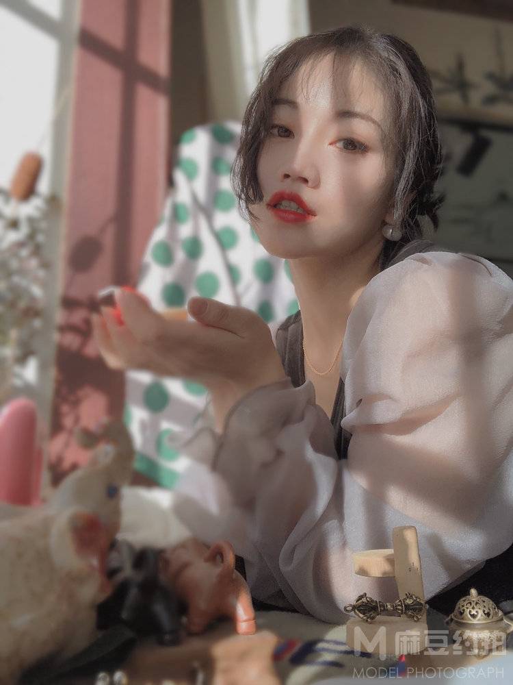 妆容模特