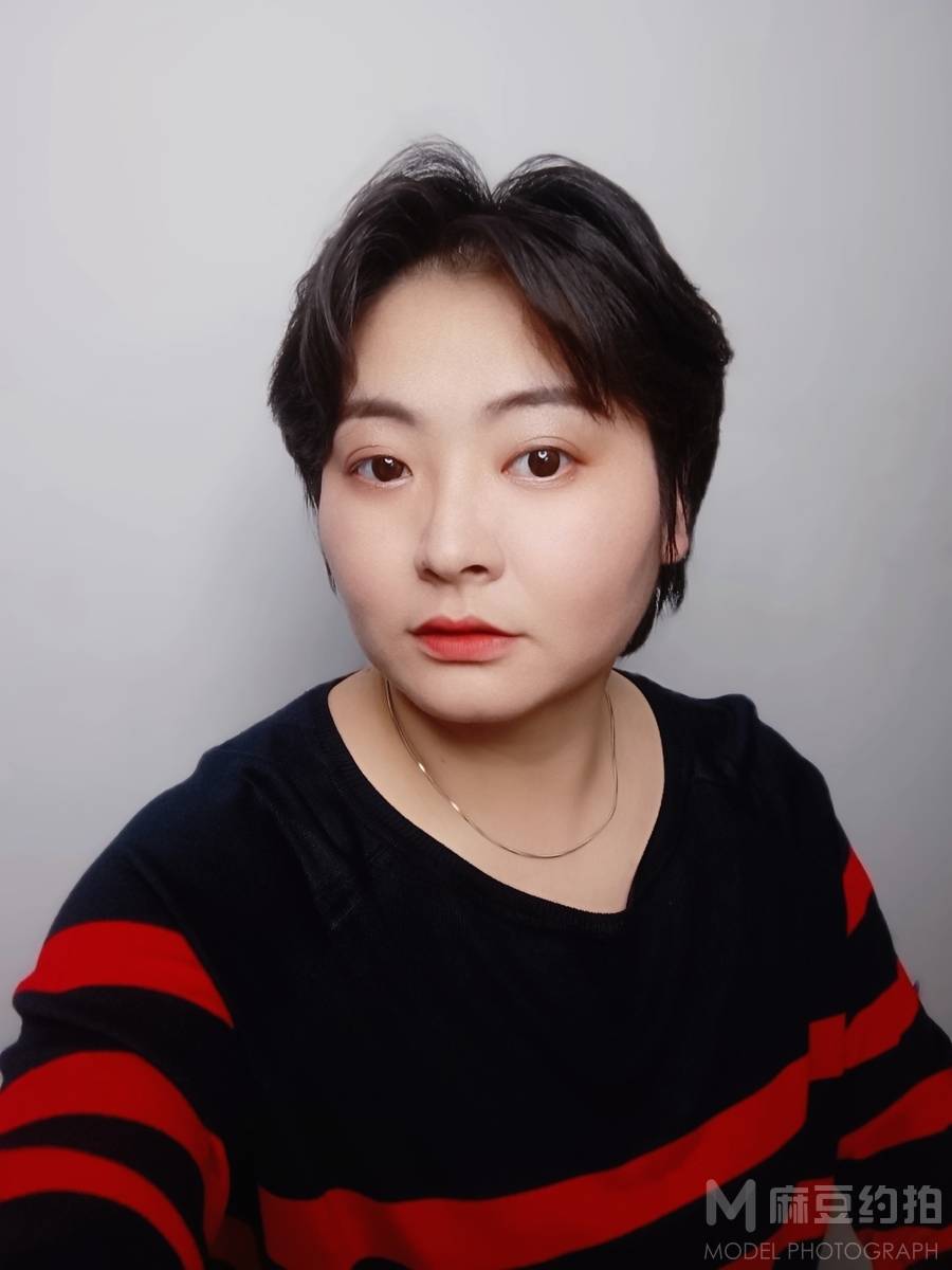 纪实模特
