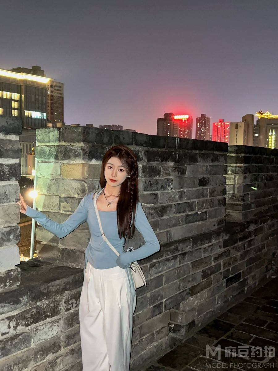 夜景模特