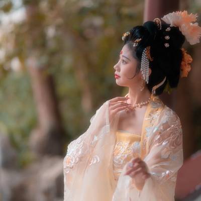 汉服模特