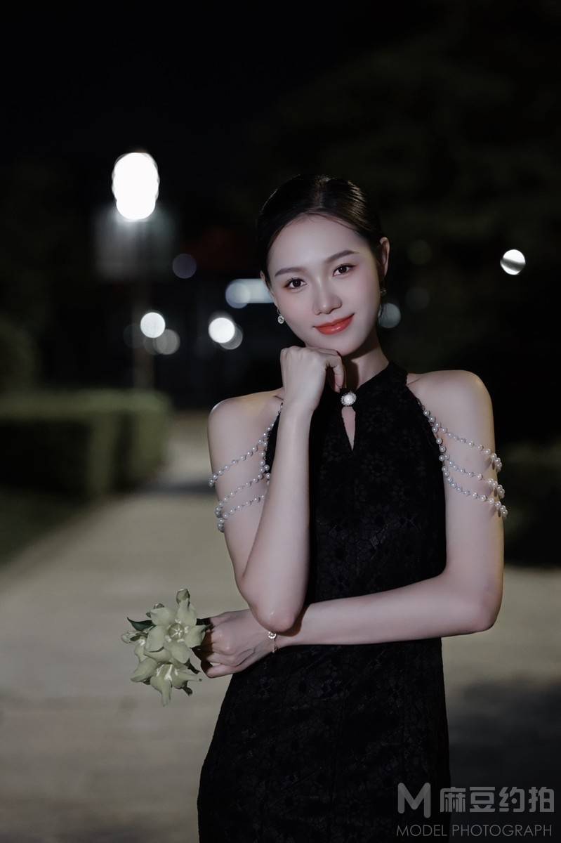 夜景模特