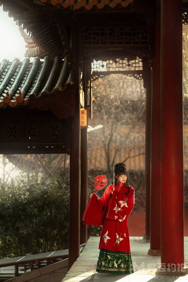 汉服模特