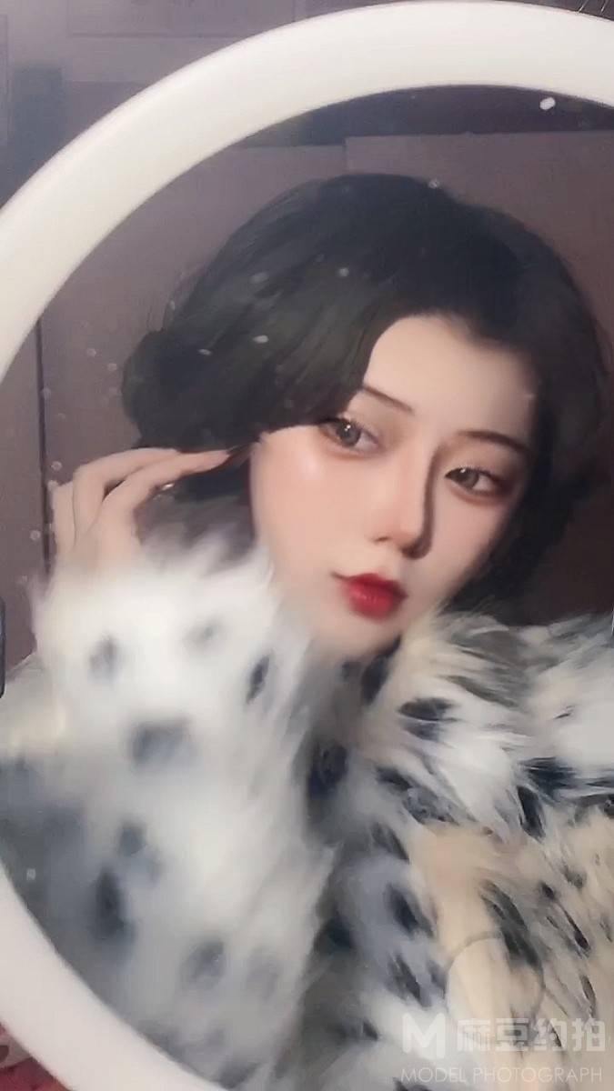 妆容模特