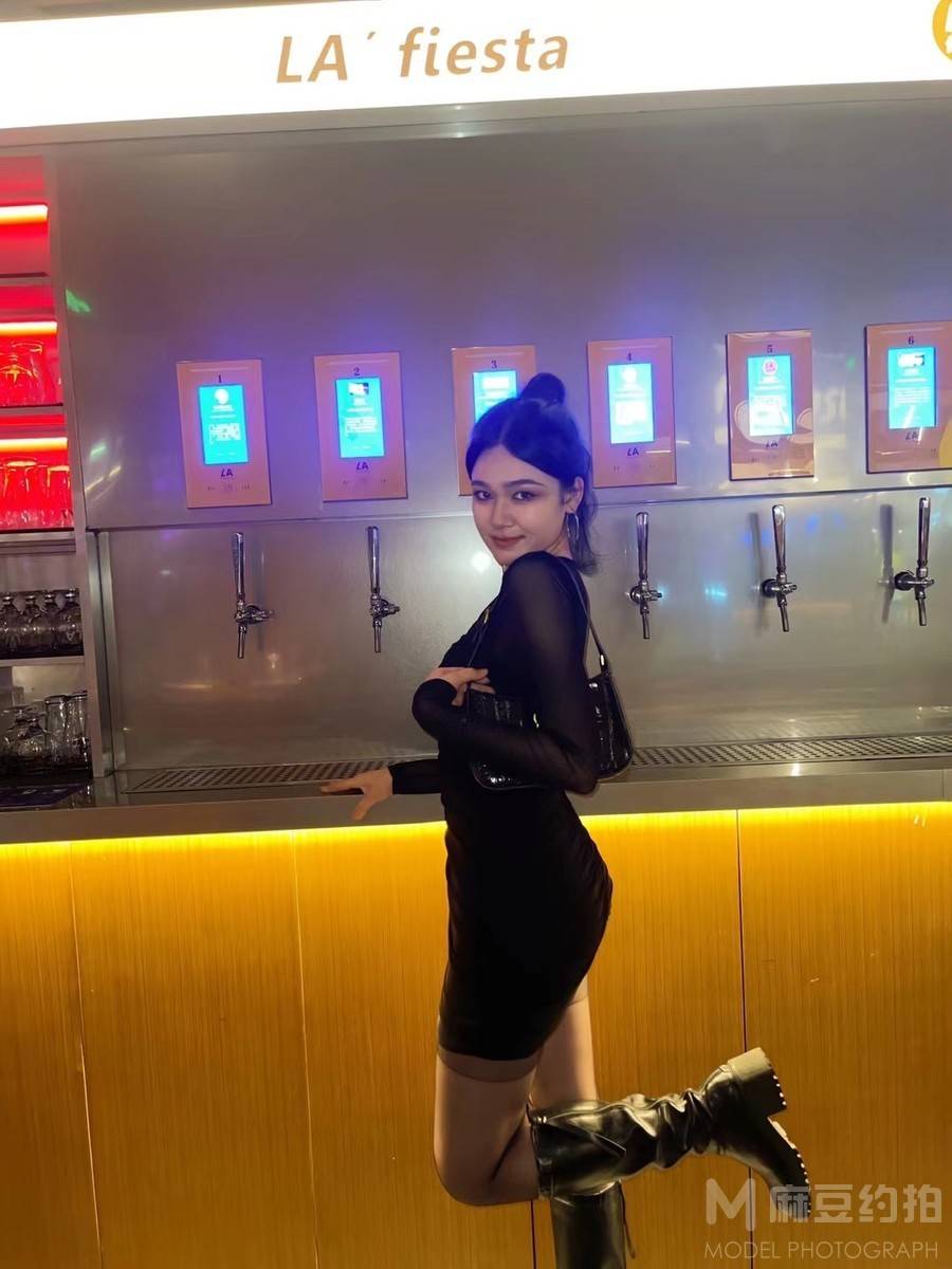 暗黑模特