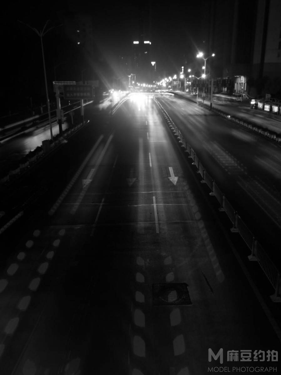 夜景模特
