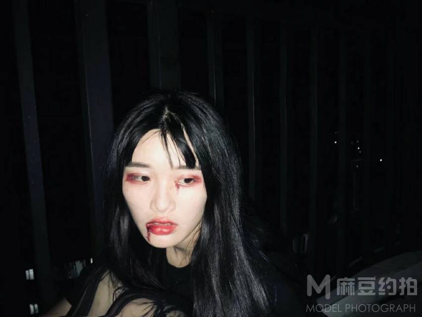 暗黑模特