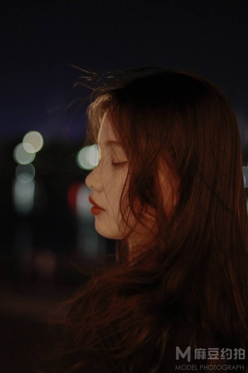 夜景模特