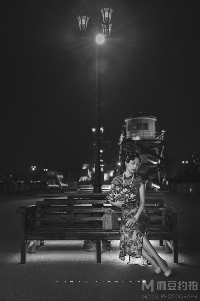夜景模特
