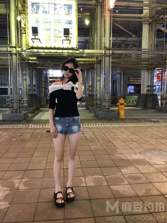 校园模特
