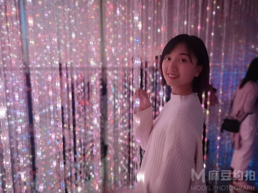 胶片模特