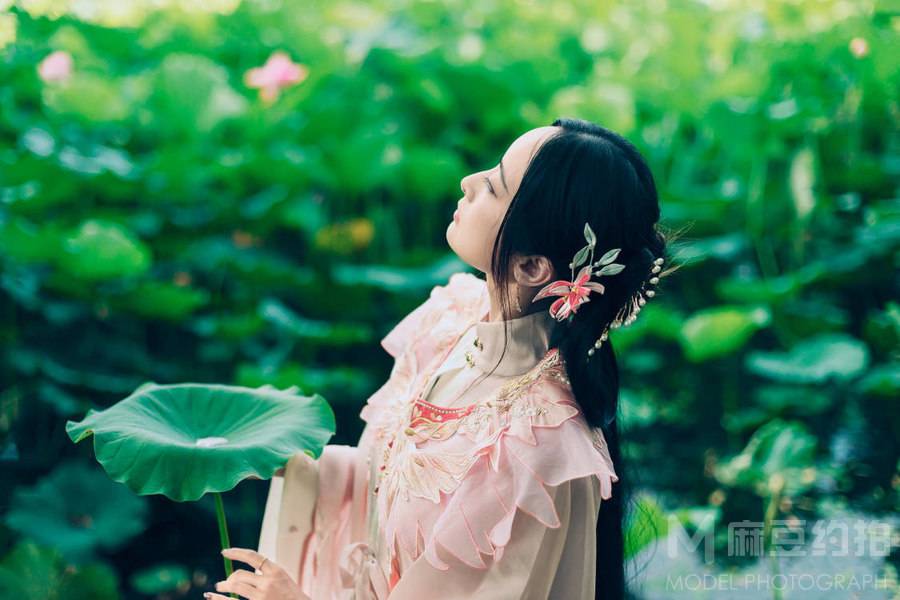 清新模特