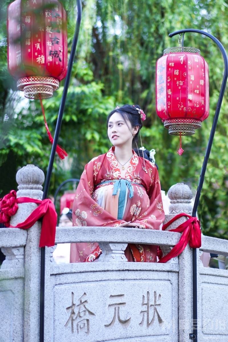 汉服模特