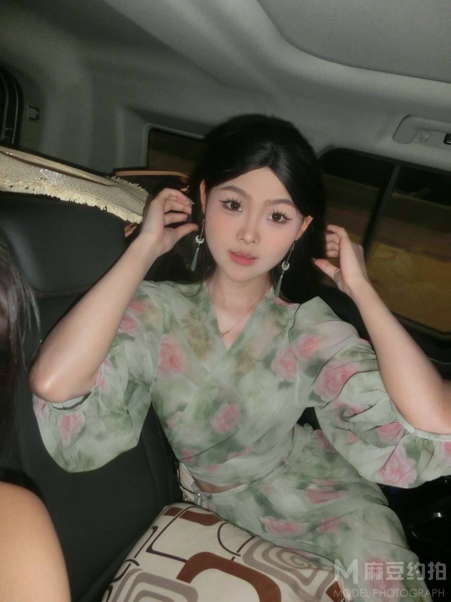 民国模特