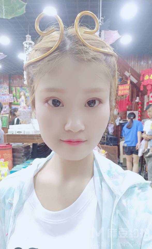 暗黑模特