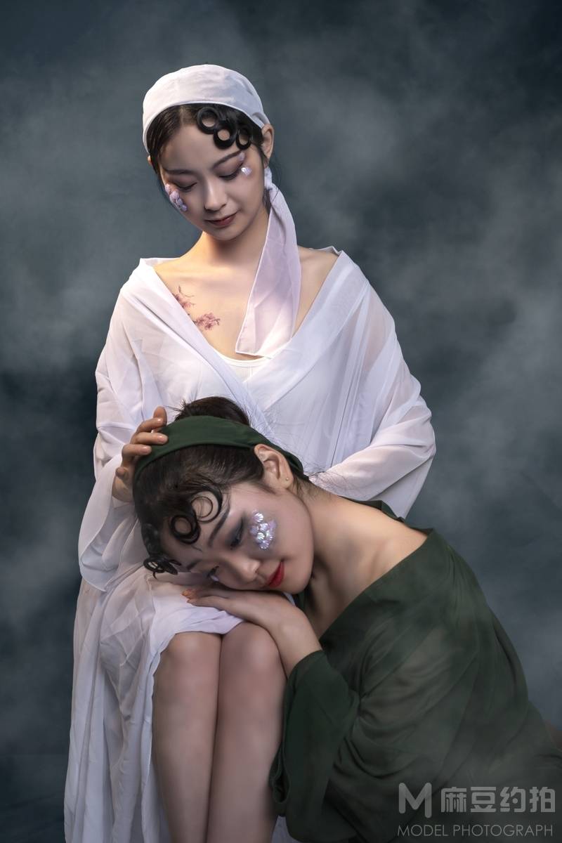 妆容模特