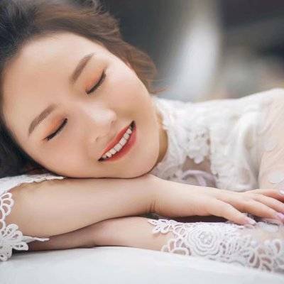 黑白模特