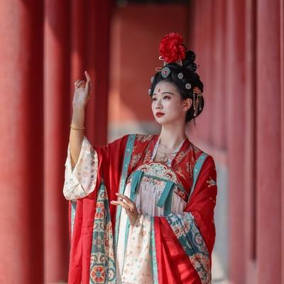 汉服模特