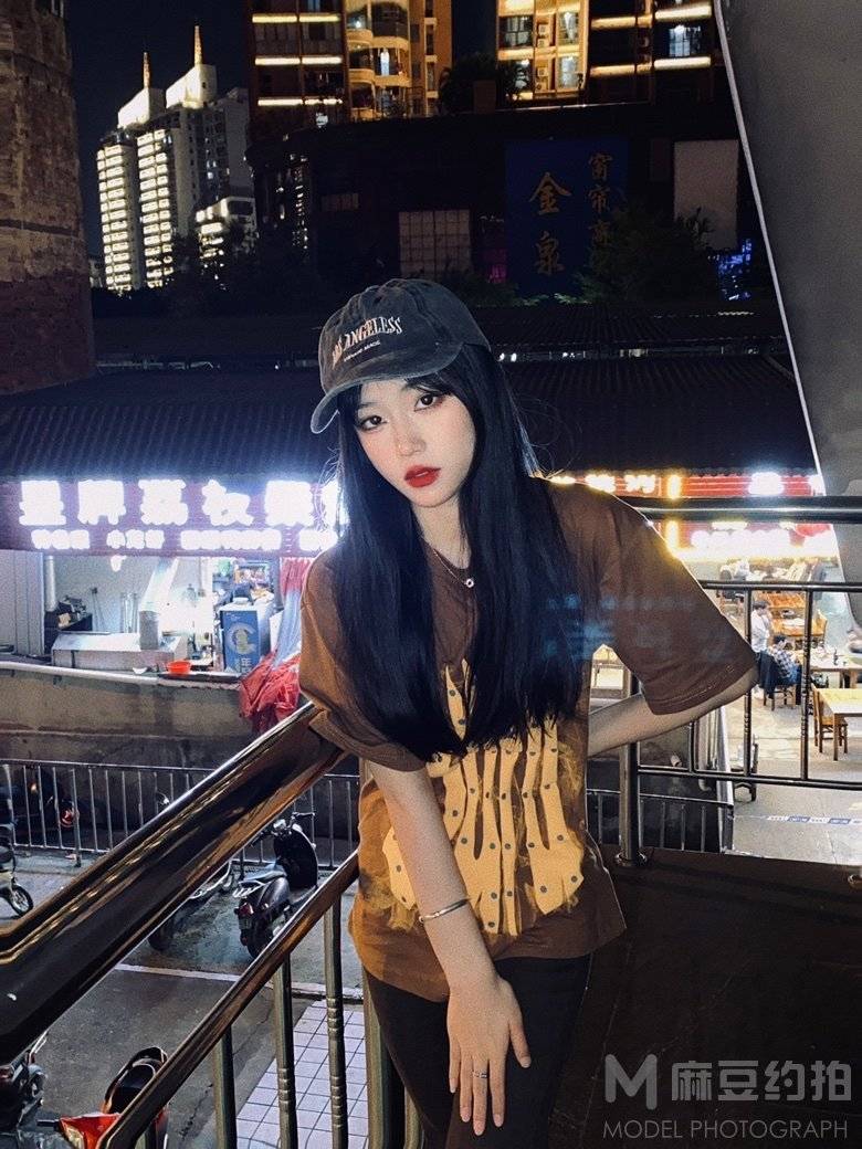 夜景模特