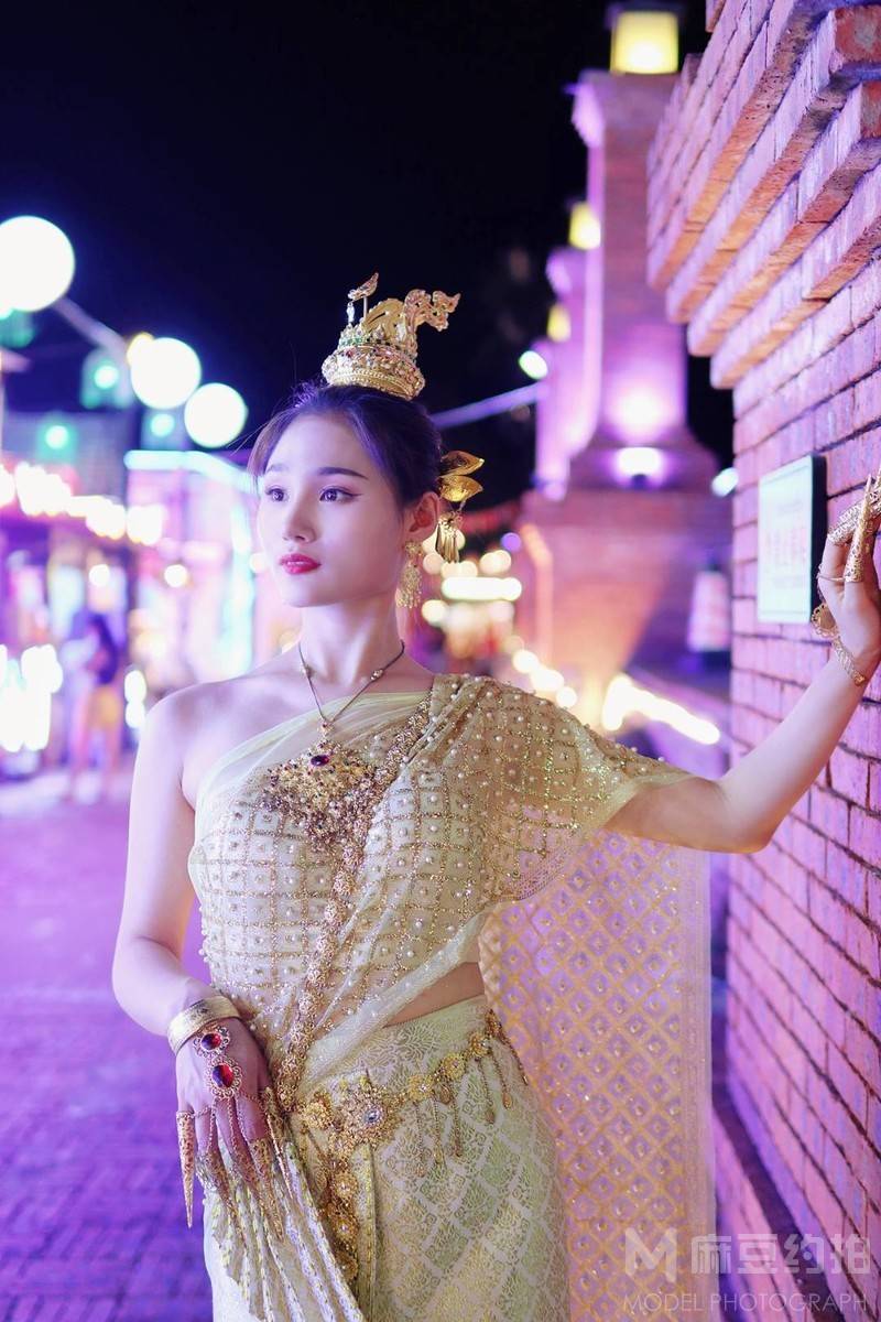 夜景模特