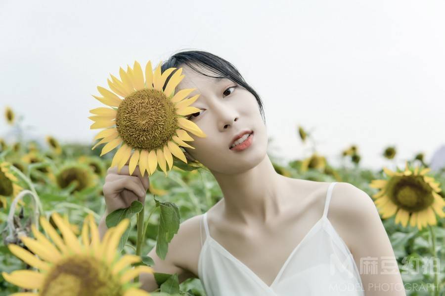 胶片模特
