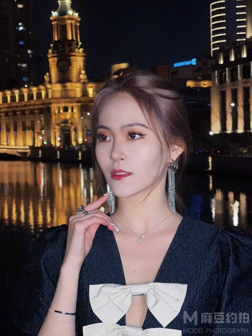 夜景模特