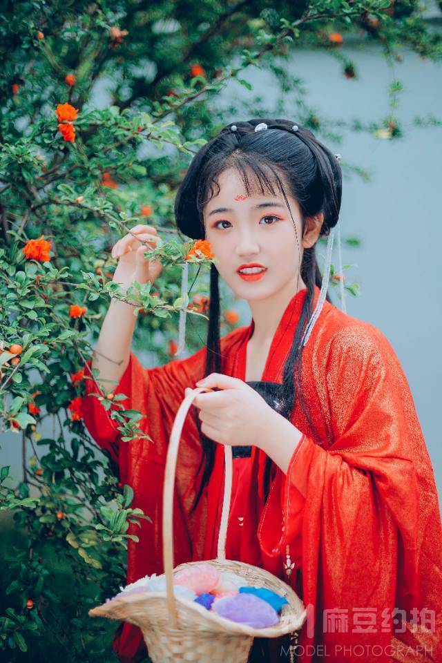 汉服模特