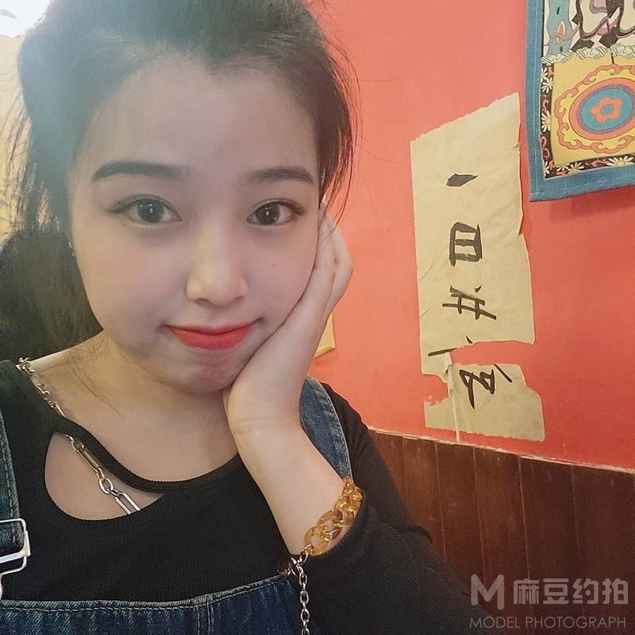 胶片模特