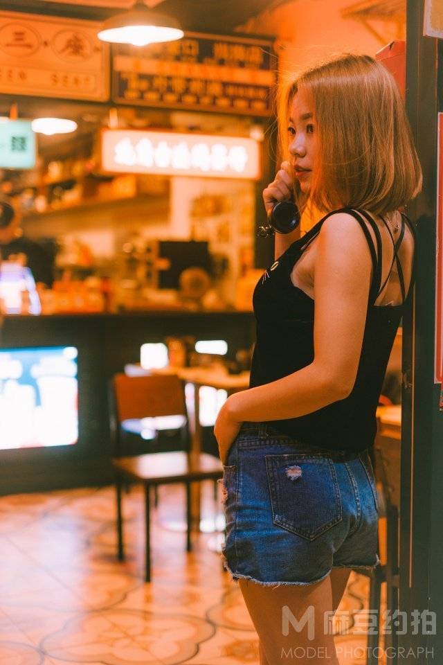 情绪模特