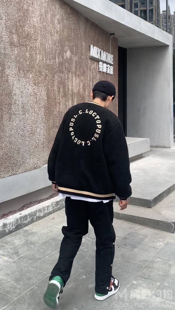 黑白模特