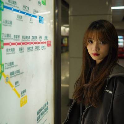 情绪模特