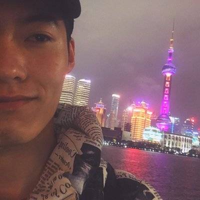 宝丽来模特
