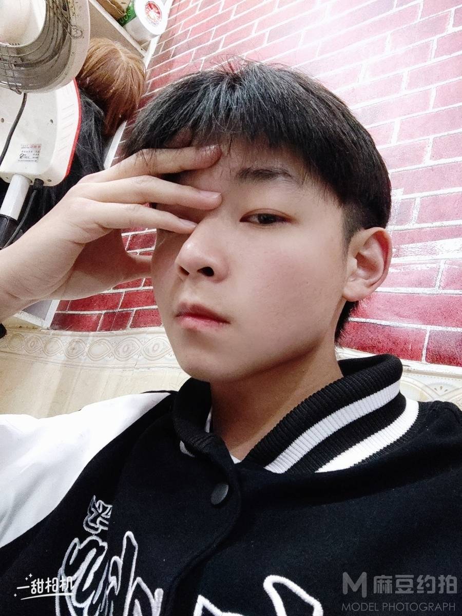 纪实模特