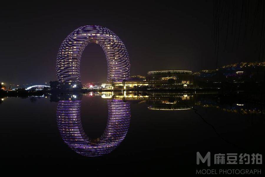 夜景模特