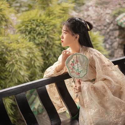 汉服模特