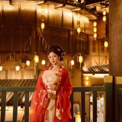 汉服模特