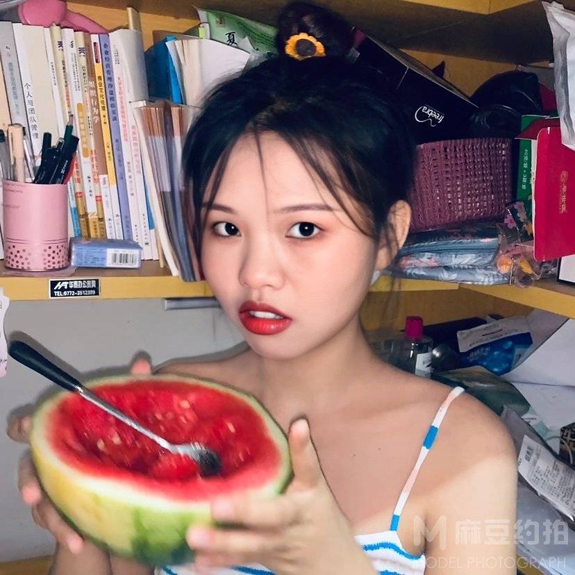 清新模特