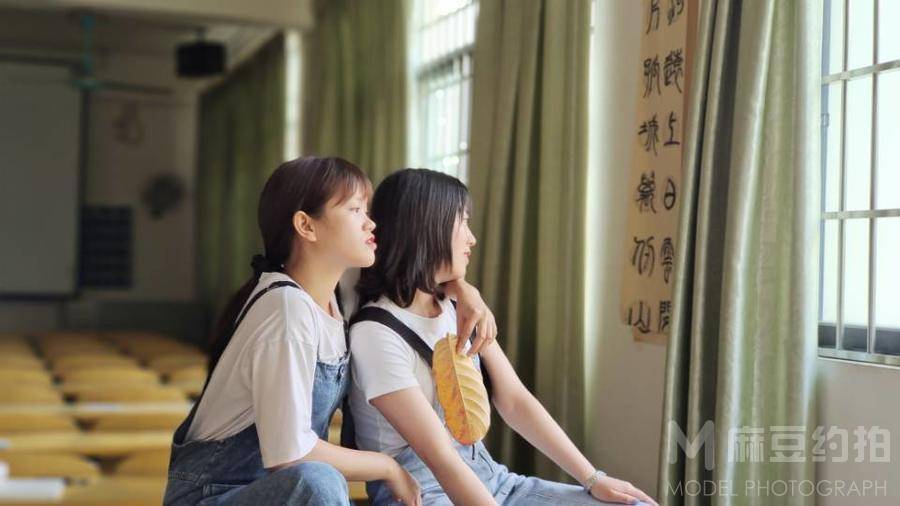 校园模特